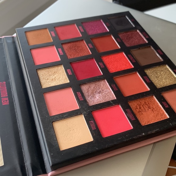 Beauty bay Love Palette - Picture 3 of 5